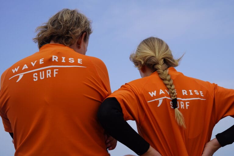 Perché il Surf in Marocco Attira Sempre Più Viaggiatori?